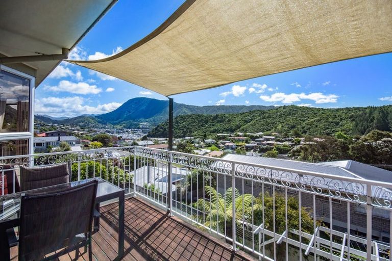 Photo of property in 1 Seymour Street, Picton, 7220
