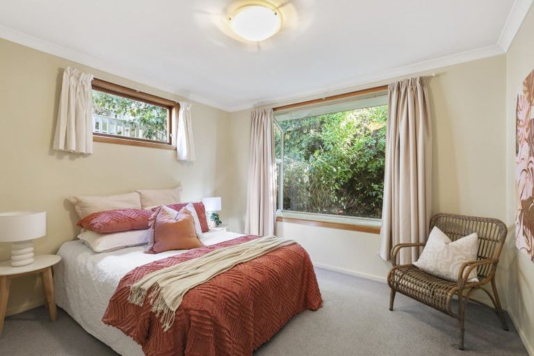 Photo of property in 30 Voltaire Street, Karori, Wellington, 6012