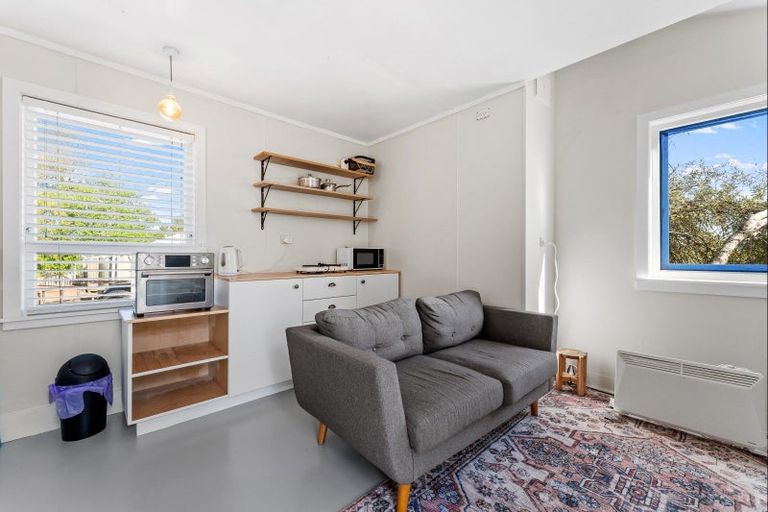 Photo of property in 331 Kaipara Flats Road, Warkworth, 0981