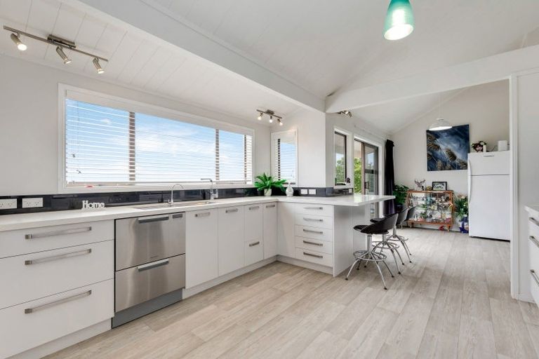 Photo of property in 118a Wymer Road, Glenbrook, Waiuku, 2681