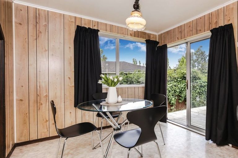 Photo of property in 4 Forest Hill Road, Henderson, Auckland, 0612