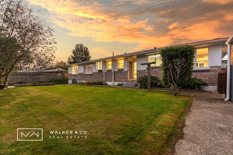 Photo of property in 18 Kelly Grove, Elderslea, Upper Hutt, 5018