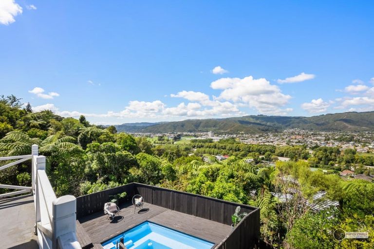 Photo of property in 28 Gurney Road, Kelson, Lower Hutt, 5010