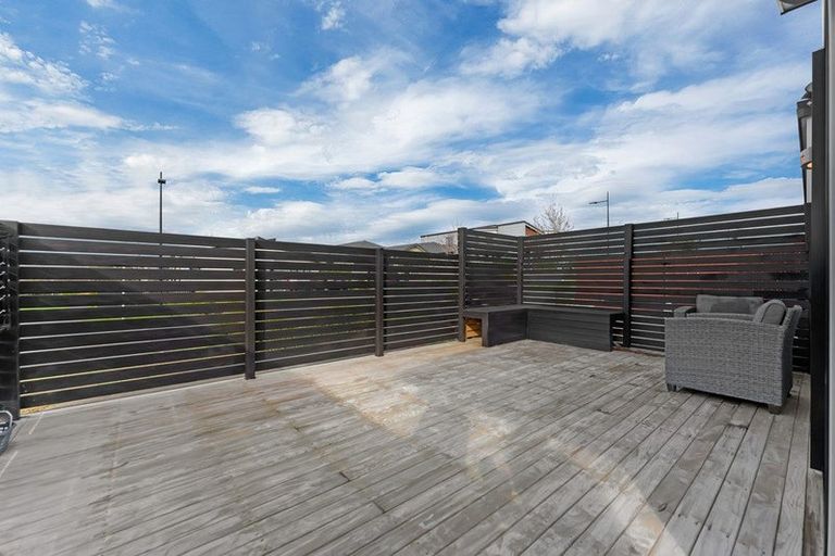 Photo of property in 2 Tidal View Road, Karaka, Papakura, 2113