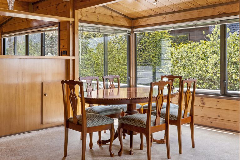 Photo of property in 23 Ewing Grove, Acacia Bay, Taupo, 3330