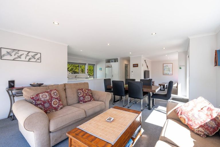 Photo of property in 7a Watino Place, Pohara, Takaka, 7183