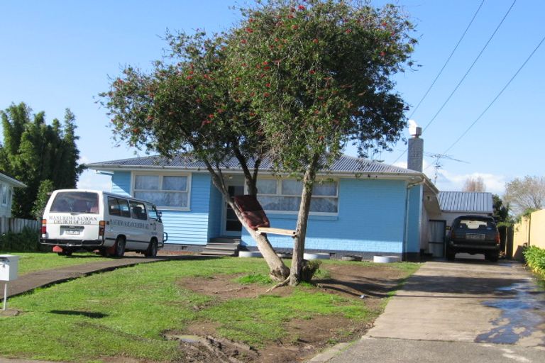 Photo of property in 14 Crown Crescent, Otara, Auckland, 2023