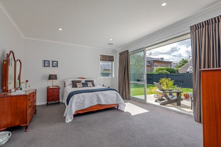 Photo of property in 33 Elmira Avenue, Hokowhitu, Palmerston North, 4410