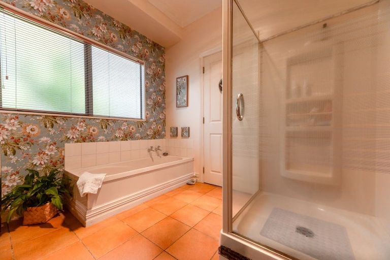 Photo of property in 134b Raumati Road, Raumati Beach, Paraparaumu, 5032