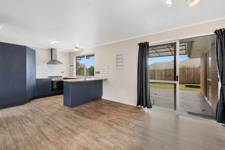 Photo of property in 58 Rivervale Grove, Stanmore Bay, Whangaparaoa, 0932