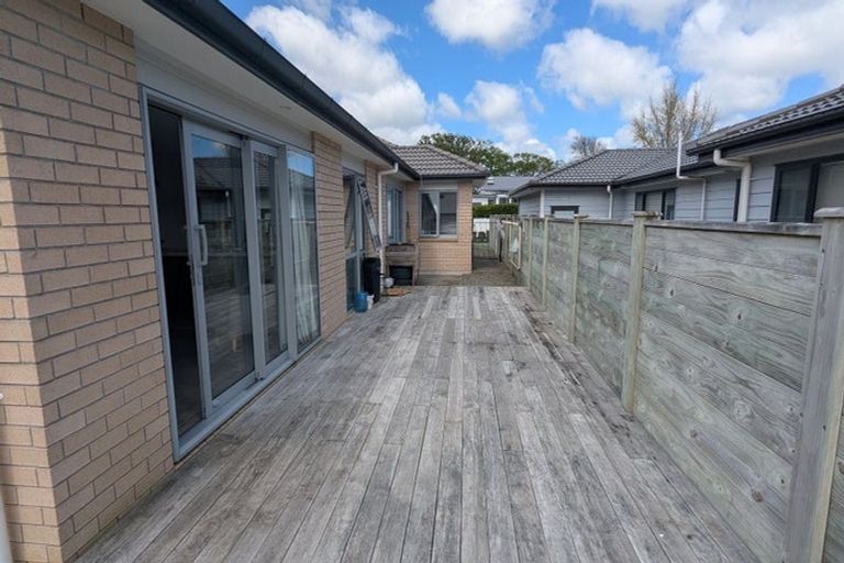Photo of property in 15 Raymond Grace Avenue, Huapai, Kumeu, 0810