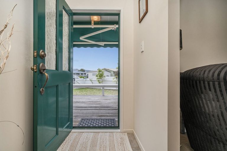 Photo of property in 2 Seascape Avenue, Whitianga, 3510