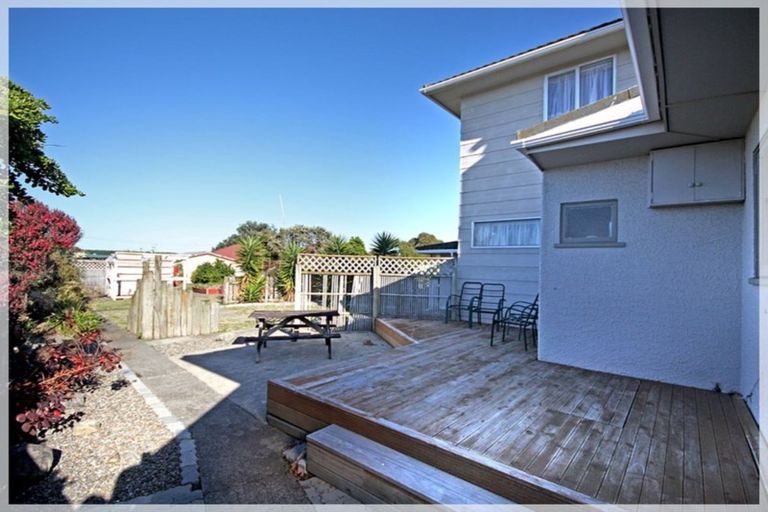 Photo of property in 36 Seabury Avenue, Foxton Beach, Foxton, 4815