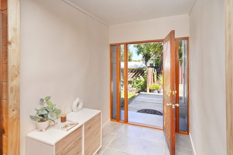 Photo of property in 8 Panckhurst Drive, Woodend, 7610