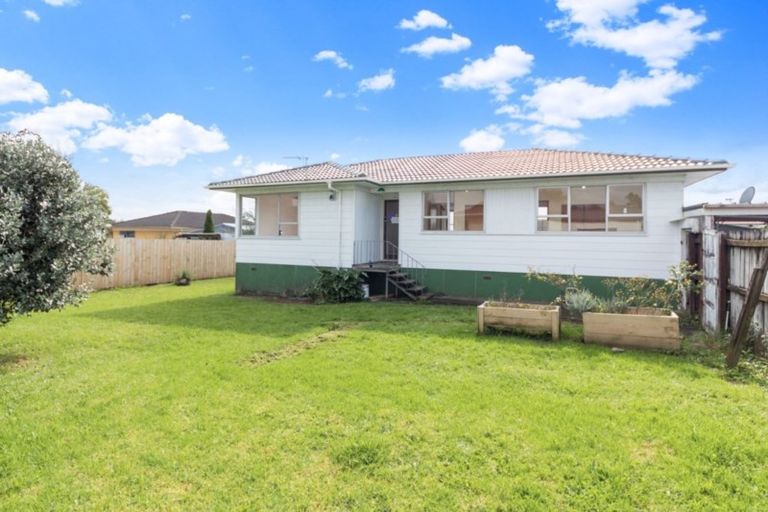 Photo of property in 2/26a Boundary Road, Clover Park, Auckland, 2019