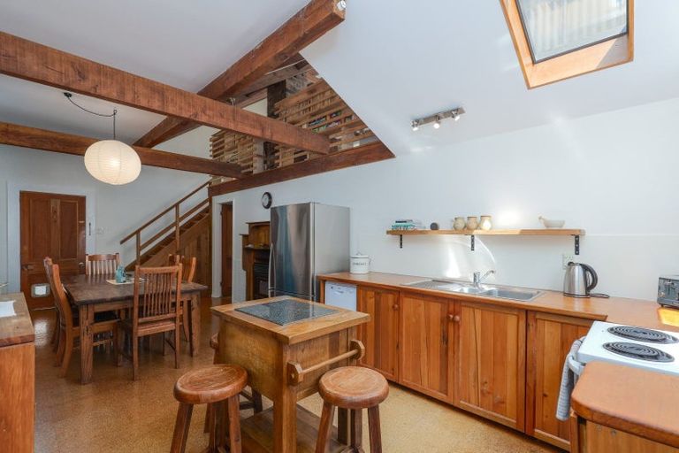 Photo of property in 16 Russell Street, Stepneyville, Nelson, 7010