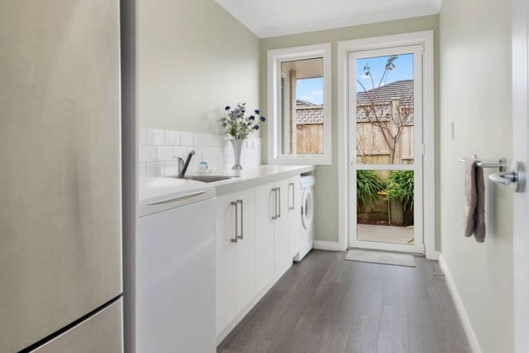 Photo of property in 2 Lynley Park Drive, Omokoroa, 3114