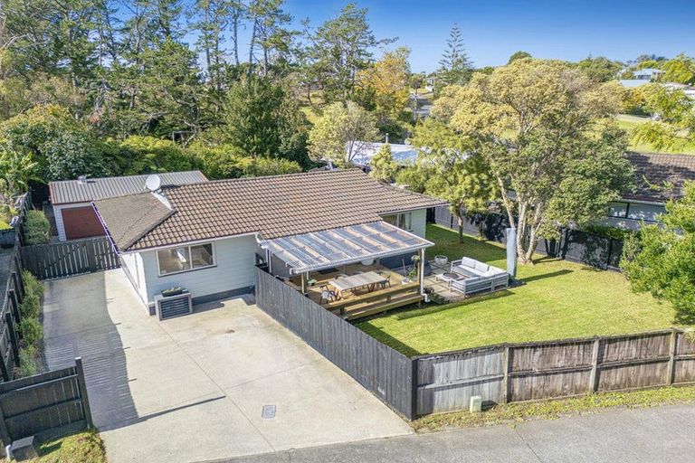 Photo of property in 20 Spargo Road, Massey, Auckland, 0614