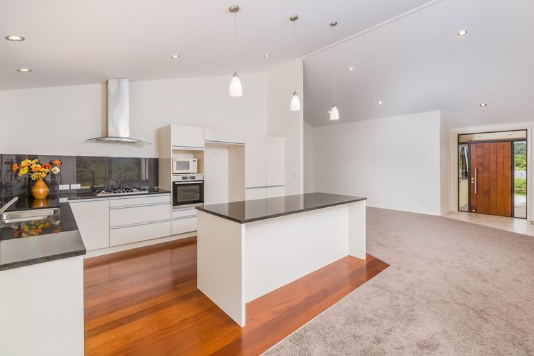 Photo of property in 16 Riverbank Drive, Kerikeri, 0230