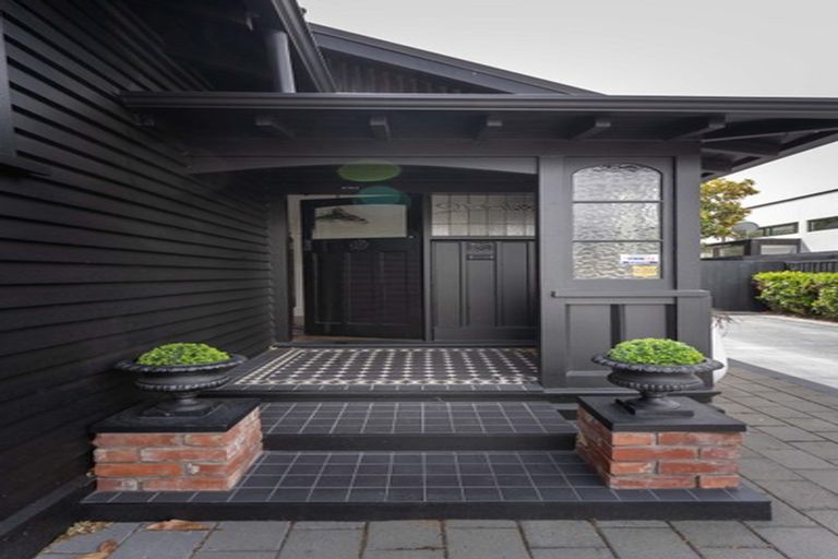 Photo of property in 85 Office Road, Merivale, Christchurch, 8014