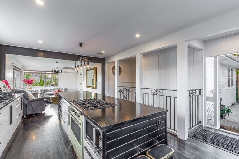 Photo of property in 3 Springhill Lane, Sunnyvale, Auckland, 0612