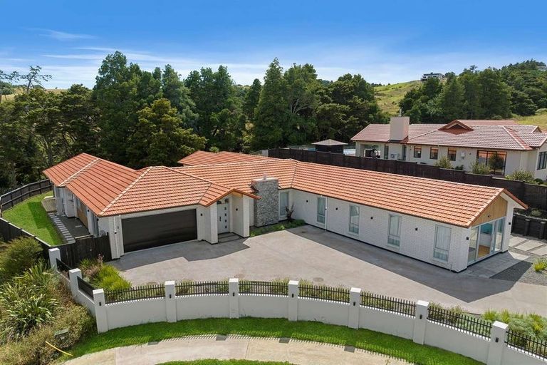 Photo of property in 27 Tau Drive, Flat Bush, Auckland, 2019
