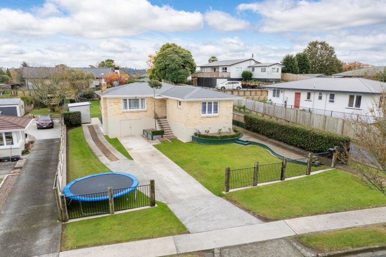 Photo of property in 28 Station Street, Tirau, 3410