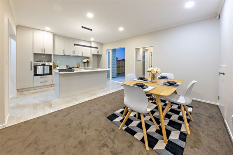 Photo of property in 10 Warbler Crescent, Papakura, 2110