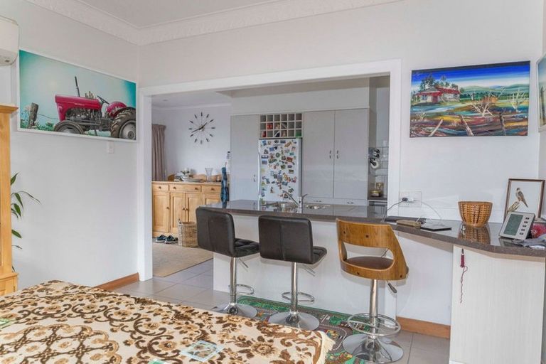 Photo of property in 4 Ranfurly Street, Dannevirke, 4930