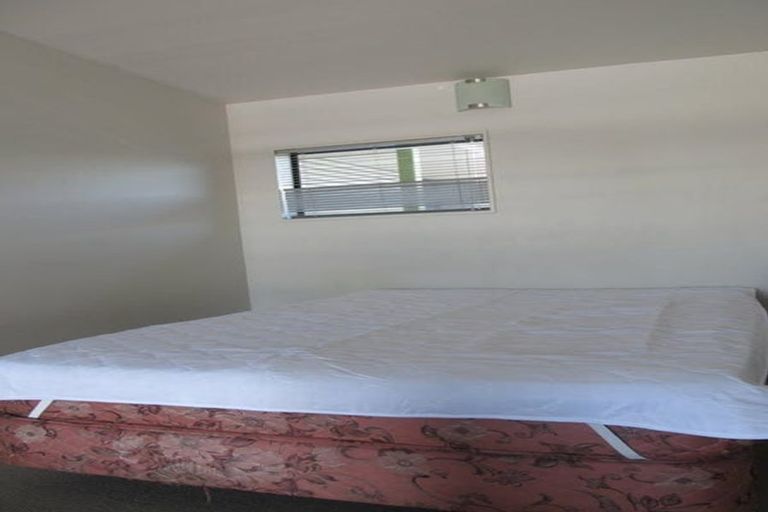 Photo of property in Urbane Apartments, 47/29 Webb Street, Mount Cook, Wellington, 6011