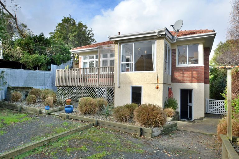 Photo of property in 207 Musselburgh Rise, Andersons Bay, Dunedin, 9013