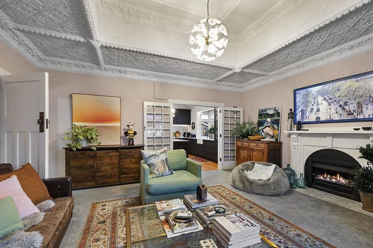 Photo of property in 7 Glen Almond Street, New Plymouth, 4310