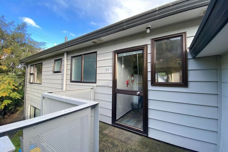 Photo of property in 24/70 Robins Road, Queenstown, 9300