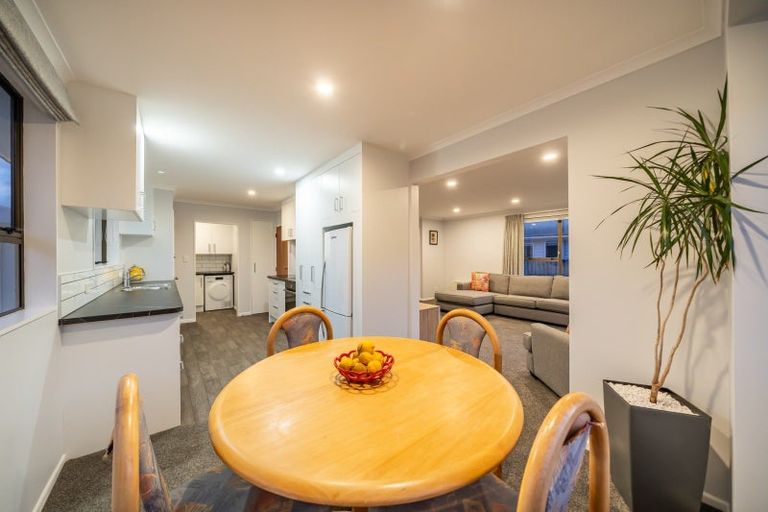 Photo of property in 83 Pasadena Crescent, Totara Park, Upper Hutt, 5018