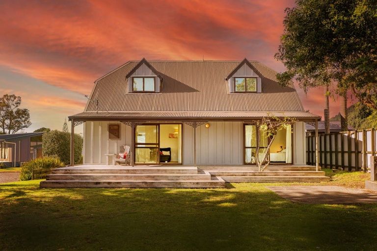 Photo of property in 17 Crown Reef, Pauanui, Hikuai, 3579