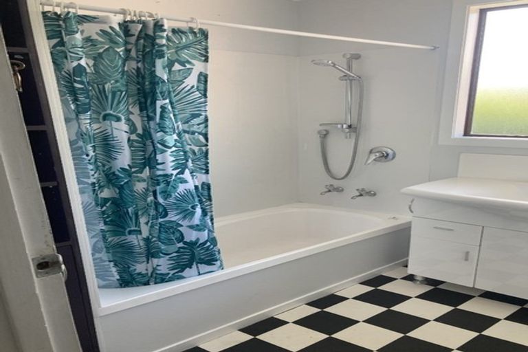 Photo of property in 162 Waenga Drive, Cromwell, 9310