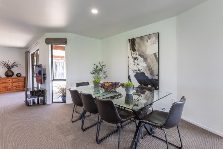Photo of property in 14 Centre Road, Matamau, Dannevirke, 4977