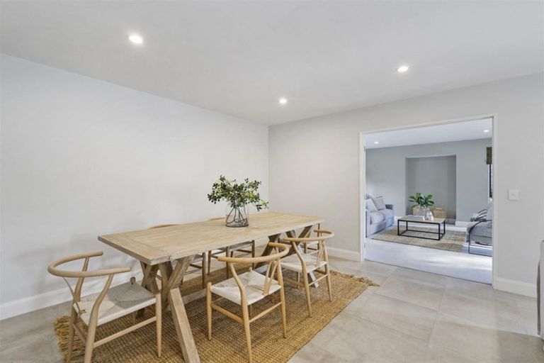 Photo of property in 5 Skyedale Drive, Harewood, Christchurch, 8051