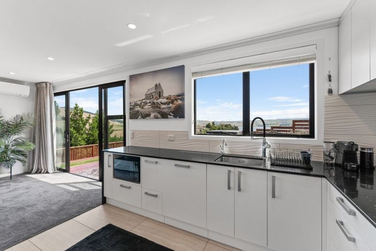 Photo of property in 17 Kingsgate Lane, Waihola, Milton, 9073