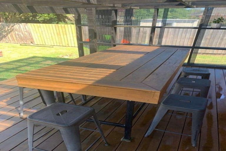 Photo of property in 33 Guildford Street, Burnside, Christchurch, 8053