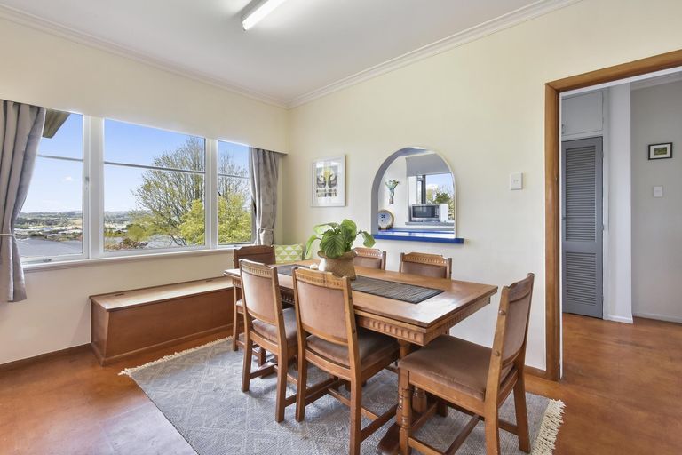 Photo of property in 16 Bilkey Avenue, Pukekohe, 2120