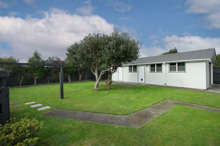 Photo of property in 15 Severn Terrace, Roslyn, Palmerston North, 4414