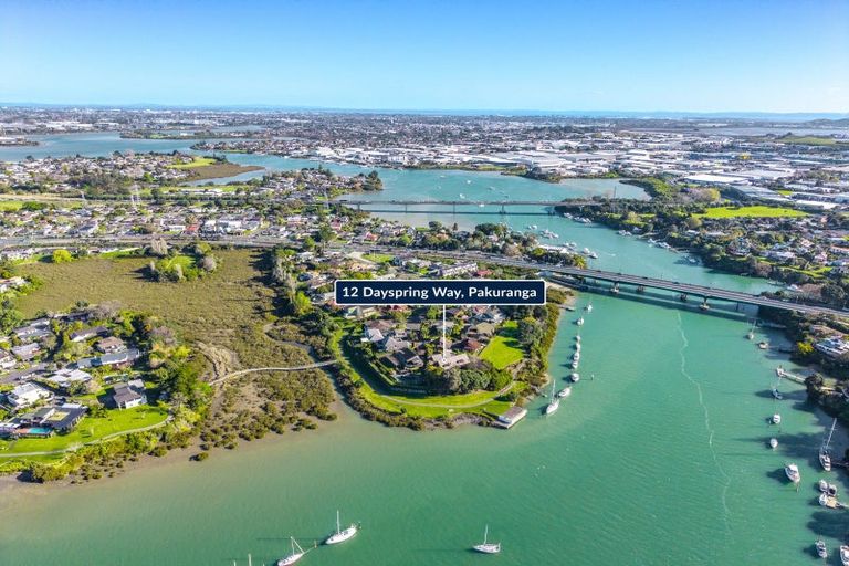 Photo of property in 12 Dayspring Way, Pakuranga, Auckland, 2010