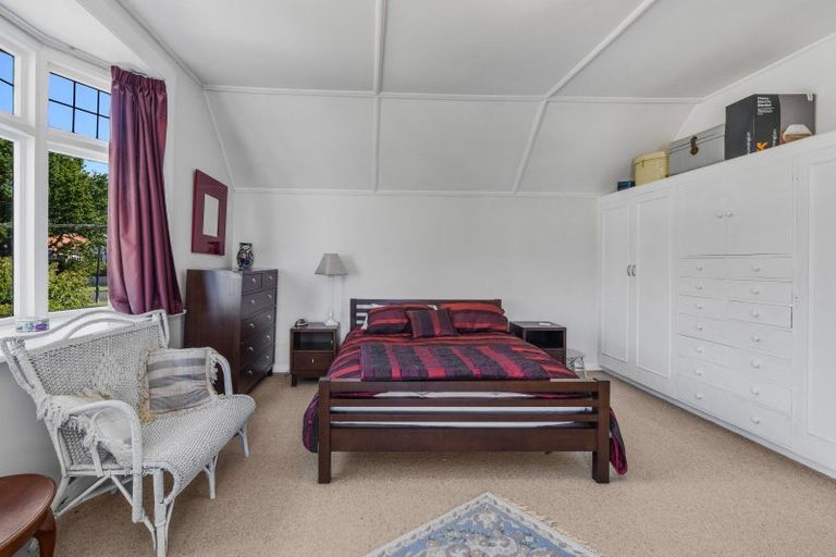 Photo of property in 24 Sandringham Street, Saint Clair, Dunedin, 9012