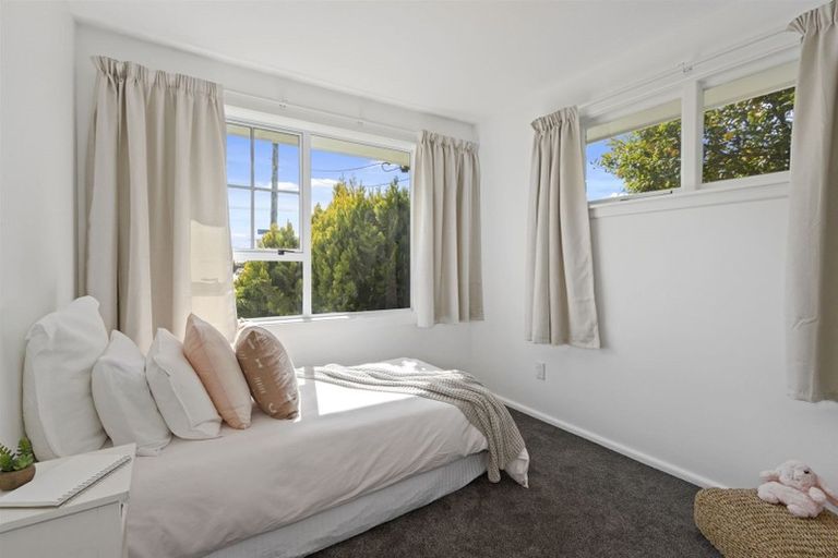 Photo of property in 38 Daniels Road, Redwood, Christchurch, 8051