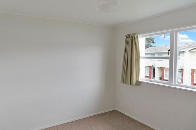 Photo of property in Shakespeare Flats, 8/48 Merton Street, Trentham, Upper Hutt, 5018