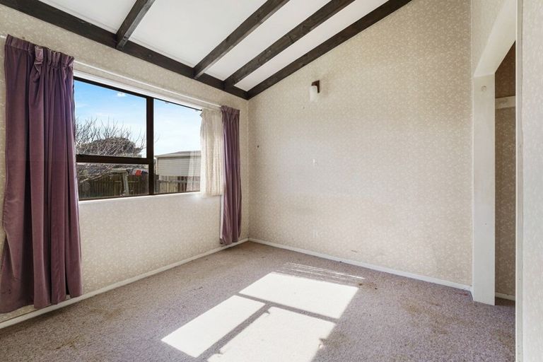 Photo of property in 42 Norfolk Crescent, Otaki Beach, Otaki, 5512