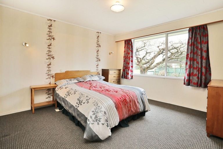 Photo of property in 73 Dunlop Street, Wallacetown, 9816