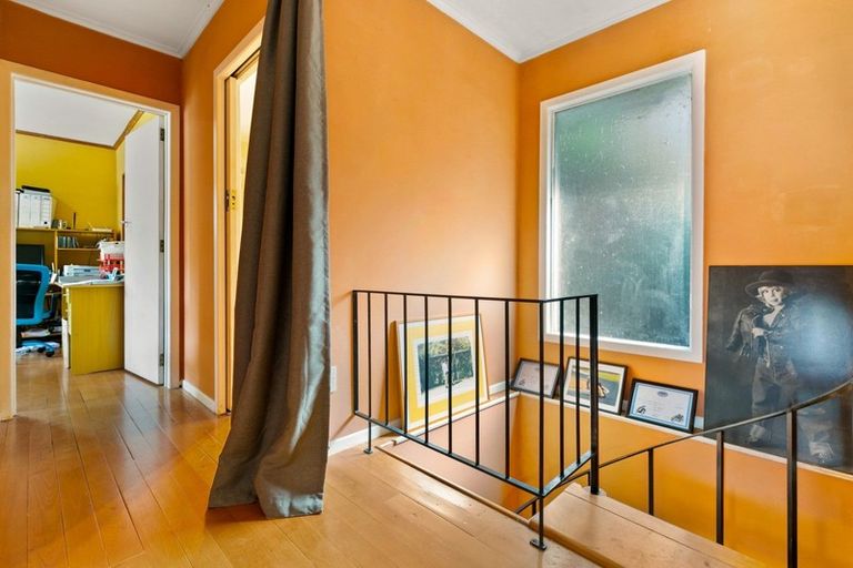 Photo of property in 18 Killarney Avenue, Torbay, Auckland, 0630