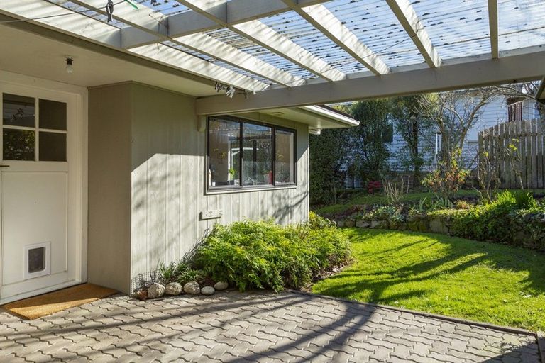 Photo of property in 2/10 Te Hepera Street, Waipahihi, Taupo, 3330